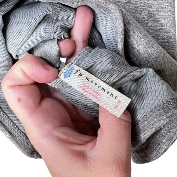 Free People Movement Mantra Crop Top In Grey Combo Sz. M - Picture 8 of 9